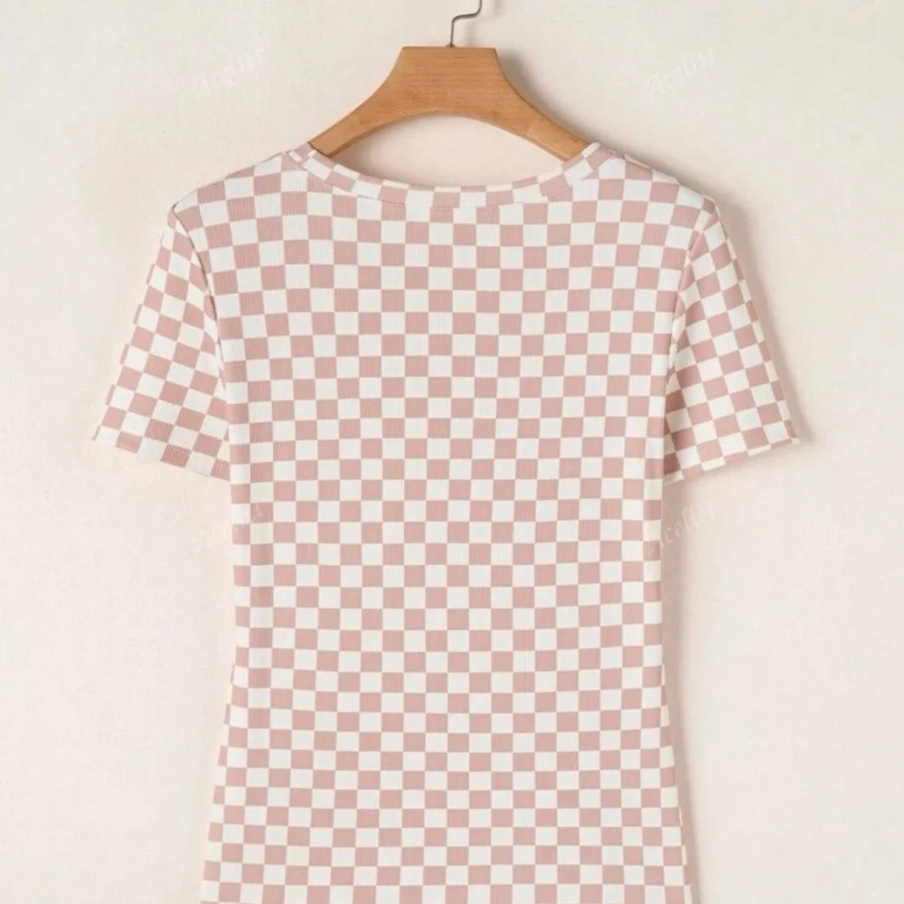 ⭐️Pink and White Fitted Graphic Tee - Picture 2 of 2